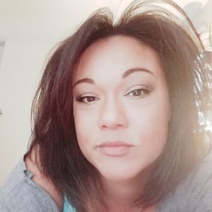 Meet your Posher, Tia